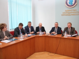 Сегодня состоялось заседание президиума Федерации омских профсоюзов
